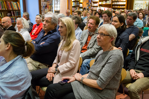  Buchpräsentation Christoph Schlick Was meinem Leben echten Sinn gibt, Dombuchhandlung Salzburg 10.04.2017 Foto: Chris Hofer: