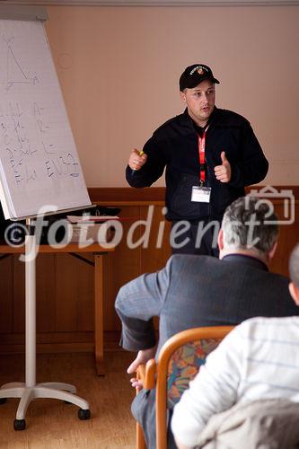 (C) fotodienst / Johannes Hloch
Altlengbach, 25.01.2011.
Bereits zum sechsten Mal findet die Quester-Akademie im Lengbacherhof statt. In einer spannenden Mischung aus Vorträgen, Workshops und Produktschulungen können sich die Quester-Mitarbeiter weiterbilden und untereinander vernetzen.