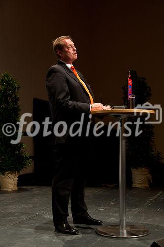 DI Ulrich Paulmann, GF Quester GmbH; Die Quester Baustoffhandel GmbH lud ihre Gerwerbekunden zu einer Fliesenschau ins Schloss Hardegg; (C) fotodienst / Johannes Hloch