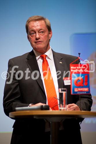 DI Ulrich Paulmann, GF Quester GmbH; Die Quester Baustoffhandel GmbH lud ihre Gerwerbekunden zu einer Fliesenschau ins Schloss Hardegg; (C) fotodienst / Johannes Hloch