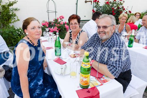 (c) fotodienst / Johannes Brunnbauer | BauProfi Quester Spargelfest 2010 beim  Spargelbauer Blatt-Niedermayer
Im Bild v.l.n.r.: