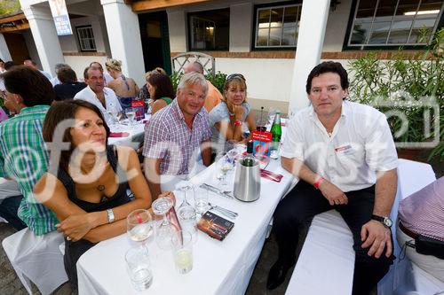 (c) fotodienst / Johannes Brunnbauer | BauProfi Quester Spargelfest 2010 beim  Spargelbauer Blatt-Niedermayer
Im Bild v.l.n.r.: