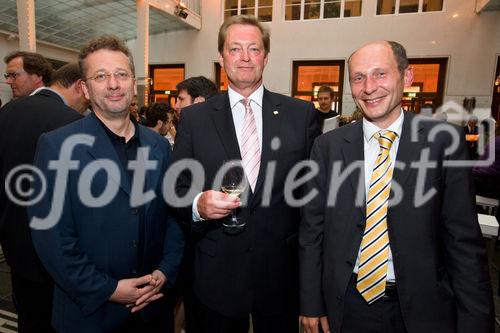 (c) fotodienst / Johannes Brunnbauer |Verleihung des Staatspreises für Architektur und Nachhaltigkeit des Lebensministeriums. 
Im Bild v.l.n.r.: Alexander Riell, Weka Verlag, Ulrich Paulmann, Quester, Claus Steiner, Xella