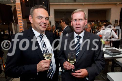 (c) fotodienst / Johannes Brunnbauer |Verleihung des Staatspreises für Architektur und Nachhaltigkeit des Lebensministeriums. 
Im Bild v.l.n.r.: Daniel Domini, Franz Hartmann, beide Isover