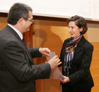 (C) fotodienst/Anna Rauchenberger - Wien, 7.11.2008 - Comité International des Festivals du Film Touristique: Grand Prix. Prämierung des besten Tourismusfilms. FOTO v.l.: Francisco Dias (Art & Tur, Portugal),  Mag. Christiane Haustein (Wien Tourismus)