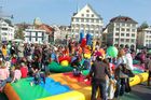 Am Züri-Mobil-Tag war Zürich's Innenstadt (Limmatquai + Urania-Brücke) verkehrsfrei zur Freude der Bevölkerung und der Kinder