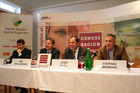 Genußregion Burgenland, Podersdorf 19.9.2008, Landwitrtschaftsminister Josef Pröll, Landesrat Niki Berlakovich, Stephan Mikinovic AMA, Alfred Propst REWE,