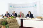 (c) Fotodienst/ Kathrin Heller; 
Pressekonferenz Deutscher Bauernverband e.V. - Erntebilanz 2008: Dr. Jens Rademacher - Referatsleiter, Deutscher Bauernverband; Dr. Helmut Born, Generalsekretär des Deutschen Bauernverbandes; Dr. Michael Lohse - Pressesprecher, Deutscher Bauernverband;
Dr. Hans-Dieter Stallknecht, Deutscher Bauernverband, Bundesausschuss Obst & Gemüse