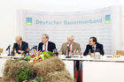 (c) Fotodienst/ Kathrin Heller; 
Pressekonferenz Deutscher Bauernverband e.V. - Erntebilanz 2008: Dr. Jens Rademacher - Referatsleiter, Deutscher Bauernverband; Dr. Helmut Born, Generalsekretär des Deutschen Bauernverbandes; Dr. Michael Lohse - Pressesprecher, Deutscher Bauernverband;
Dr. Hans-Dieter Stallknecht, Deutscher Bauernverband, Bundesausschuss Obst & Gemüse