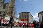 Schweiz, Zürich, Volksfest, Sechseläuten, Zünfte, Kinder-Umzug, Parade, Brauchtum, Kostüme, Folklore, Trommler, Musikanten, Handwerker, Ausländer, Chinesen, Integration, Immigranten, Toleranz, Multikulti, Flüchtlinge, Völker, Personen, AsiatenMenschenmengen, Zuschauer, Migration, Einbürgerung,
Switzerland, Zürich, Sechseläuten-celebration, ceremony, folklore, tradition, costumes, children, immigrants, chinese, asian peopleintegration, masses of people, 


