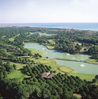 Luftaufnahme des Championship golf course des Gloria Hotel & Golfplatz in Belek, Golfspieler; Sport, Antalya; Türkei; Aerial shot of the championsship golf course of the Golf-hotel with the most wonderfull golf course in Belek; Antalya