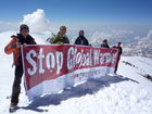 Mitarbeiter der Nachrichtenagentur pressetext haben am 22. Juli den 5.642 m hohen Kaukasus-Gipfel Elbrus bestiegen und die Entwicklung der Region nach der Olympia-Entscheidung für Sotschi untersucht.