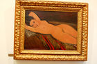 Schweiz, Zürich, Bührle Museum: Modigliani Amadeo, Nu Couche 1917. Aus der Kunstsammlung Bührle wurden vier wertvolle Gemälde im Wert von 180 Mio. Franken bei einem bewaffneten Überfall gestohlen: Es fehlen: «Mohnblumen bei Vétheuil» von Claude Monet (1880), «Graf Lepic und seine Töchter von Edgar Degas (um 1871), «Blüh-ende Kastanienzweige» von Vincent Van Gogh (1890) und «Der Knabe mit der roten Weste» von Paul Cézanne (1894/95). Diebe, Beute, Krimi-nalität, Überfall, Polizei, Hehler, Kunsthändler, Impressionismus. Impressio-nisten-Sammlung von Weltruf. Kurator Lukas Gloor, Direktor der Bührle-Kunstsammlung hat 100'000 Franken Belohnung für Wiederbeschaffung ausgesetzt. Stiftung. Sammlung, Gemälde, Kunst, Malerei. Polizei, Sicherheit.

Armed attack and one of the biggest art robbery in Europe’s heart of Zürich. from the Art-Museum Bührle – specialised in impressionists and post-impressionists has lost four of it’s major paintings from Claude Monet «Mohnblumen bei Véth-euil» (1880), «Graf Lepic und seine Töchter from Edgar Degas (um 1871), «Blühende Kastanien-zweige» from Vincent Van Gogh (1890) and «Der Knabe mit der roten Weste» from Paul Cézanne (1894/95).  The four paintings are around 180 Mio. Swiss Franks worth. 100’000 Swiss Francs Reward is given for the person, that helps to find the pintings. Art, Painting , armed criminals, police, weapons, reward. Police, security. 
