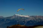 Gleitschirm-Tandem-Flug von Vercorin aus durchs Unterwallis mit Blick auf die Viertausender und das Unterwallis, Paragliding in the Valley of Valais from Vercorin with a beautifull view over the mountains in the swiss alps