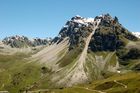 Das Val d’Anniviers bietet fünf Tagestouren rund ums Tal. Die Wanderer,  Biker und hiker haben fünf Viertausender vor Augen (Weisshorn, Zinaltalhorn, Oberhabelhorn, Matterhorn und Dent-Blanche). Doch die klimatischen Bedingungen und der Klimawandel lassen die Gletscher schmelzen. In einigen Jahrzehnten wird das Wasserschloss Europa’s austrocknen.

The valley Anniviers near Sion/Sierre offers a 5 day trip around the swiss alps with five fourthousand meters high mountains such as Weisshorn, Zinaltalhorn, Oberhabelhorn, Matterhorn und Dent-Blanche, where the glaciers are melting due to the clima change. 
Within a few decades, the swiss Alps regions will dry out
