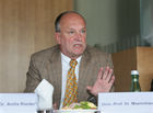 (C) fotodienst/Anna Rauchenberger - Wien, 17.07.2008 - Zweiter P-AIR Presseclub zum Thema: Wenn dem Kind die Luft wegbleibt - Kinder, Asthma und Umweltbelastungen. FOTO: Univ. Prof. Dr. Maximilian Zach (Leiter der Klinischen Abteilung für Pädiatrische Pulmonologie und Allergologie, Medizinische Universität Graz)