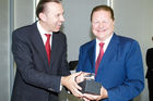 (c) fotodienst/Dan Carabas - Wien 03.07.08 - Shareholder Value Award - FOTO: v.li.: Univ. Doz. Dr. Werner Hoffmann, (Contrast Management Consulting), Wolfgang Auer v. Welsbach (AvW Invest AG)