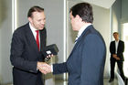 (c) fotodienst/Dan Carabas - Wien 03.07.08 - Shareholder Value Award - FOTO: v.li.: Univ. Doz. Dr. Werner Hoffmann, (Contrast Management Consulting), Michael Wolfram (Semperit)