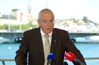 Der Zürcher Statdpräsident Dr. Elmar Ledergerber verkündet durchwegs positive Erfahrungen mit der Euro 2008 an der Schlussbilanz-Pressekonferenz in Zürich