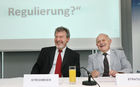 (C) fotodienst/Anna Rauchenberger - Wien, 27.06.2008 -  ISPA Forum 'EU Rechtsrahmen - Sicherheit durch Regulierung?'. Rudolf Strohmeier (EU Kommission), Othmar Karas (Europäisches Parlament) und Sarah Brabender (EuroISPA) präsentieren die Vorschläge für eine Überarbeitung des europäischen Rechtsrahmens für elektronische Kommunikationsnetze und -dienste. FOTO vl.: Rudolf Strohmeier (EU Kommission), Alfred Stratil (Europäischer Rat, BMVIT)