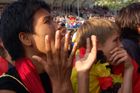 Fassungslose Deutsche Fussballfans in der public viewing arena von Zürich