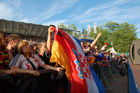 Deutsche und kroatische Fans feuern ihre Mannschaft in der public viewing fanzone von Zürich an