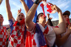 Jubel und Freudentaumel Kroatischer Fussballfans nach dem Sieg über die Deutsche Nationalelf