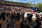 Tumulte und Schlägereinen zwischen Deutschen und Kroatischen Fans in der Fanzone in Zürich.