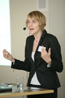 (C) fotodienst/Anna Rauchenberger - Wien, 11.06.2008 - Die GfK Roadshow fand zum Thema 'Stammkunden wandern ab. Schicksal oder Versäumnis?' statt. Der Fokus der Marketingaktivitäten liegt heute vermehrt auf Neukundengewinnung statt auf bereits bestehenden Kunden, da hier oft von (lebens)lang andauernder Markenbindung ausgegangen wird. FOTO: Nadine Murza (GfK Austria)