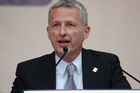 Basels Regierungsrat Peter GAss hält an der Eröffnungsfeier der Euro 2008 in der BAsler Kaserne eine Ansprache.