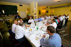 Staatsminister Bernd Neumann (Kultur und Medien); Axel Wallrabenstein (Managing Partner, Publicis Consultants) und andere geladene Gäste beim Politsichen Salon in Sarah Wieners Restaurant 