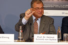 Prof. Dr. Helmut Schmitt von Sydow (Hauptberater für Energie- und Verkehrsrecht i.R., Europäische Kommission, Brüssel) auf der Eröffnungspressekonferenz der Top Energy Berlin 2008. (C)Fotodienst/Kathrin Heller