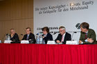 Die Berliner Wirtschaftsgespräche e.V. luden zur Diskussion in die Commerzbank Berlin ein. Foto:  Dr. Dirk Söhnholz (Vorstand Bundesverband Alternative Investments e.V., Bad Homburg),  Dr. Hans Reckers (Mitglied des Vorstands, Deutsche Bundesbank, Frankfurt), Stefanie Burgmaier (Chefredakteurin Börse Online, München), Dr. Thilo Sarrazin (Senator für Finanzen, Berlin) und Dr. Hubertus Waechter (Geschäftsführer CeWe Color AG & Co. OHG Nordcolor, Berlin). (C)Fotodienst/Jan-Paul Kupser