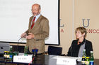 (c) fotodienst/Dan Carabas - Wien 14.05.08 - Hochdruck. Achtung Nebenwirkungen! - Foto: v.l.: Univ. Prof. Dr. Jörg Slany, OA Univ. Prof. Dr. Heidemarie Pilz 