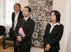 (C) fotodienst/Anna Rauchenberger - Wien, 05.05.2008 - Japan Österreich Jahr 2009 - Preisverleihung an die Gewinnerin des Logo-Wettbewerbs. FOTO: Hr. Takao Imafuku, Fr. Yuka Akamatsu.