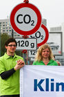 Der Verkehrsclub Deutschland rief zur Aktion für mehr Klimaschutz im Verkehr auf. Als Aktionsort wurde ein Parkplatz des Mühlendamms ausgewählt. (C)Fotodienst/Jan-Paul Kupser