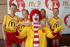 McDonalds Escorte Bundesländer Tour zur Euro 2008 mit Martin Hiden in McDonalds Filale Klagenfurt

Foto: Johannes Puch / Fotodienst
