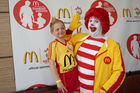 McDonalds Escorte Bundesländer Tour zur Euro 2008 mit Martin Hiden in McDonalds Filale Klagenfurt

Foto: Johannes Puch / Fotodienst
