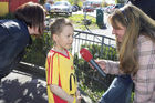 McDonalds Escorte Bundesländer Tour zur Euro 2008 mit Martin Hiden in McDonalds Filale Klagenfurt

Foto: Johannes Puch / Fotodienst
