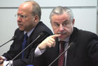 Dr. Walter Börmann (Leiter VDE Kommunikation und Public Affairs) und Dr.-Ing. Hans Heinz Zimmer (VDE-Vorstandsvorsitzender, Frankfurt). (C)Fotodienst/Markus Mirschel