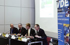 Dr. Walter Börmann (Leiter VDE Kommunikation und Public Affairs); Dr.-Ing. Hans Heinz Zimmer (VDE-Vorstandsvorsitzender, Frankfurt); Wolf-Dieter Lukas (Leiter der Abteilung Schlüsseltechnologien - Forschung für Innovationen im BMBF) und Dr. Gerd Teepe (Direktor Dresden Design Center, AMD Saxony und Vorstandsmitglied der VDE/VDI-GMM). (C)Fotodienst/Markus Mirschel