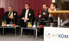 Georg Schäfer (Ministerialrat, Innenministerium Baden-Würtemberg); Ernst Bürger (Leiter der Geschäftsstelle Deutschland Online im Bundesministerium des Inneren); Dr. Michael Tschichholz (Leiter eGovernment, Frauenhofer-Institut FOKUS); Dr. Pablo Mentzinis (Bereichsleiter Public Sector, BITKOM e.V., Berlin). (C)Fotodienst/Markus Mirschel