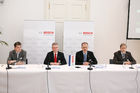 (C) fotodienst/Anna Rauchenberger - Wien, 17.4.2008 - Bosch Österreich ist weiterhin auf Wachstumskurs, Bosch Thermotechnik ist mit den Marken Buderus und Junkers erfolgreich, Bosch Rexroth ist gut unterwegs. FOTO v.l.: Hans Bangert (Vorsitzender der Geschäftsleitung von Bosch Rexroth in Österreich), Ernest Fiedler (Standortverantwortlicher und kaufmännischer  Leiter des Bosch-Werks in Hallein), Dr. Karl Strobel (Alleinvorstand der Robert Bosch AG und Repräsentant der Bosch-Gruppe in Österreich), Robert Kordik (Verkaufsleiter Handel Junkers Österreich und Thermotechnik-Geschäft Slowenien, sowie General-Manager der Buderus Austria Heiztechnik GmbH)