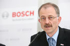 (C) fotodienst/Anna Rauchenberger - Wien, 17.4.2008 - Bosch Österreich ist weiterhin auf Wachstumskurs, Bosch Thermotechnik ist mit den Marken Buderus und Junkers erfolgreich, Bosch Rexroth ist gut unterwegs. FOTO: Dr. Karl Strobel (Alleinvorstand der Robert Bosch AG und Repräsentant der Bosch-Gruppe in Österreich)