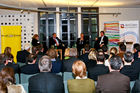 Alison Smale (Managing Editor, International Herald Tribune); John M. Koenig (Deputy Chief of Mission, US-Embassy Berlin); Hans-Ulrich Klose, MdB (Vice Chairman of the Committee on Foreign Affairs of the German Bundestag; Chairman of the German-American Parliamentary Group); Dr. Thomas Greven
(Lecturer, Freie Universität Berlin, International Summer and Winter University - FUBiS Senior Research Fellow, German Institute for International Relations Berlin). (C)Fotodienst/Jan-Paul Kupser