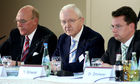 Reinhold Schulte (Vorsitzender des Verbandes der privaten Krankenversicherung e.V.); Dr. Bernhard Schareck (GDV-Präsident); Moderator Dr. Peter Schwark (GDV). (C)Fotodienst/Markus Mirschel