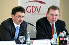 Dr. Maximilian Zimmerer (Vorsitzender des GDV-Hauptausschusses Lebensversicherung und Pensionsfonds); Dr. Robert Pohlhausen (Vorsitzender des GDV-Hauptausschusses Schaden- und Unverallversicherung). (C)Fotodienst/Markus Mirschel