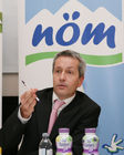 (C) fotodienst/Anna Rauchenberger - Wien 19.03.2008  - NÖM übernimmt Milchgeschäft von Mona, Mona steigt auf die rein pflanzliche Produktion von Sojaprodukten um. FOTO: Mag. Alfred Berger (Vorstandssprecher, NÖM AG)