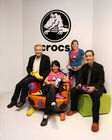 (C) fotodienst/Anna Rauchenberger - Wien 14.03.2008  - CROCS eröffnet eine neue Filiale in der Shopping City Süd in Vösendorf. FOTO: Crocs Österreich Geschäftsführer Ernst Widmann mit Familie.