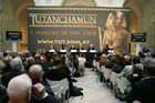 (C) fotodienst/Anna Rauchenberger - Wien 07.03.2008  - Weltpremiere für die Ausstellung 'Tutanchamun und die Welt der Pharaonen' im Museum für Völkerkunde. FOTO v.l.: Terry Garcia (Executive Vice President, National Geographic Society), Dr. Wafaa El-Saddik (Direktorin des Ägyptischen Museums in Kairo), Dr. Ali Radwan (Professor für Ägyptologie, Universität Kairo, Mitglied der Ägyptischen Altertürmerverwaltung), John Norman (President Arts and Exhibitions Inernational), Dr. Wilfied Seipel (Generaldirektor des Kunsthistorischen Museums mit Museum für Völkerunde und Österreichischem Theatermuseum (KHM), Pressesprecherin.